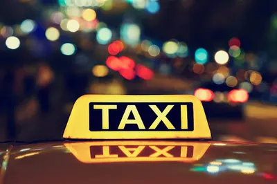 Taksówka 24h TAXI nocą
